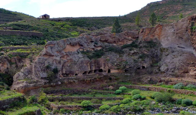 teneriffa-las-medianias-del-sur-roque-imoque-1